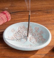 Yggdrasil Räucherstäbchenhalter Türkis aus Ton Yggdrasil Räucherstäbchenhalter Türkis aus Ton